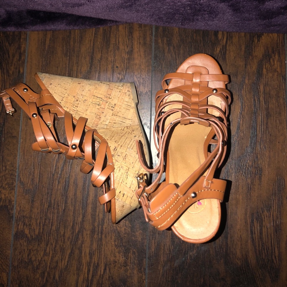 Tan wedges